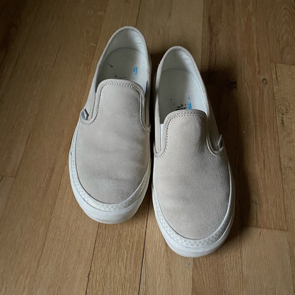 Vans ultracush suede like new Sz 8 womens